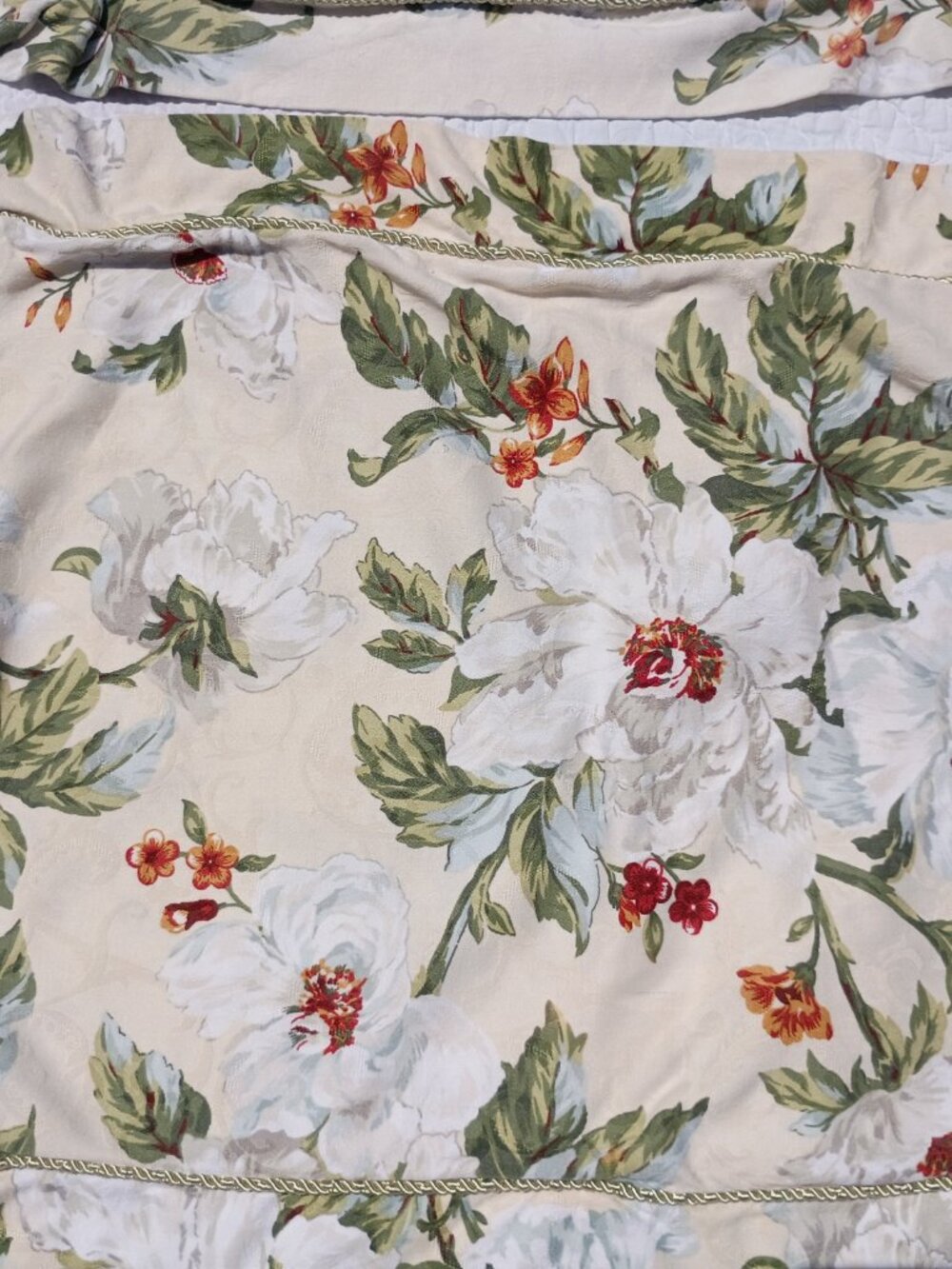 Pair of Vintage Waverly Pillow Shams Standard Size White Magnolia Floral Set - Picture 11 of 14